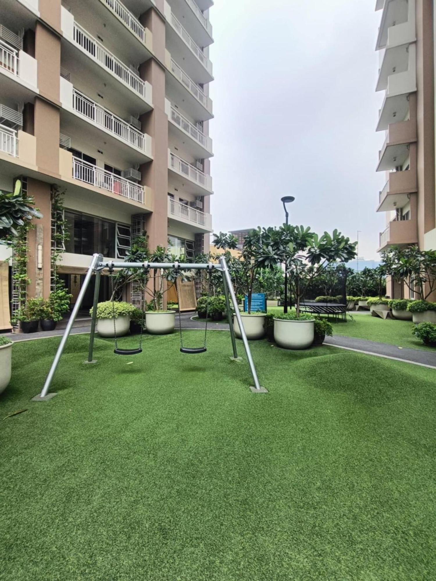 Infina Towers Aparthotel Quezon City Bagian luar foto